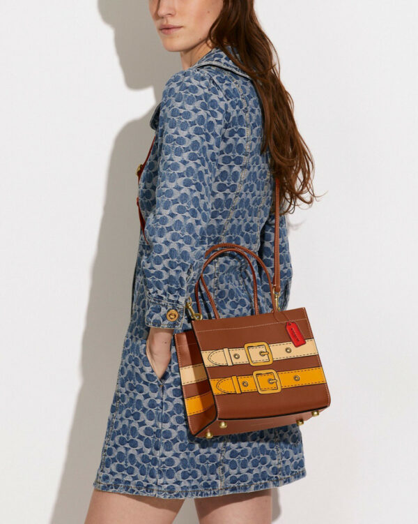 Coach Cashin Carry Tote 22 With Trompe Loeil Print (1941 Saddle Multi) Boutique Transfer Comes With Dustbag,paperbag And Box - Image 7