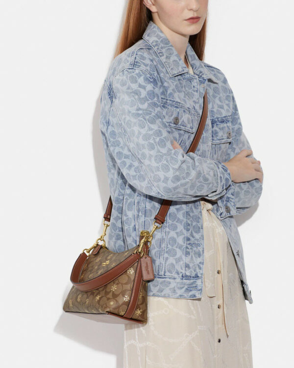 Coach Clara Shoulder Bag In Signature Canvas With Snowflake Print (im/khaki/gold Multi) - Image 4