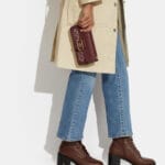 COACH MORGAN CROSSBODY IN SIGNATURE CHAMBRAY (GOLD:WINE MULTI)