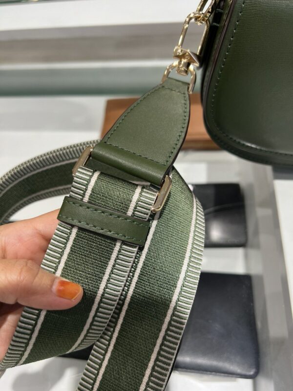 Michael Kors Mila Medium Leather Leather Messenger (amazon Green) - Image 5