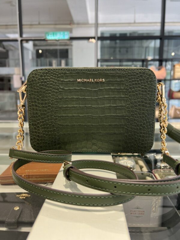 Michael Kors Jet Set Medium Croco Embossed Leather Crossbody Bag (amazon Green) - Image 2
