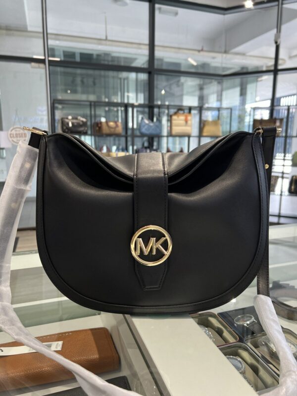 Michael Kors Gabby Large Hobo Shoulder Bag (black) - Image 5