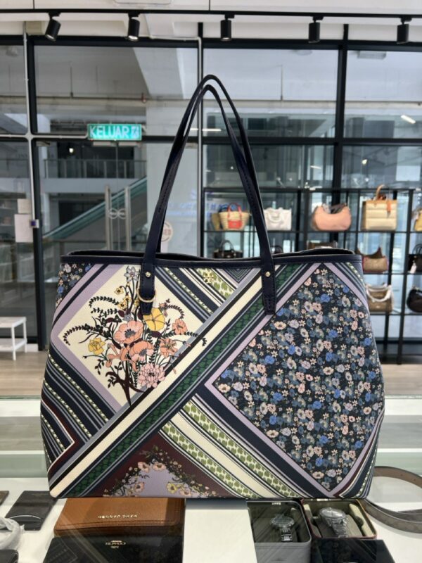 Tory Burch Kerrington Square Tote (navy Multi)