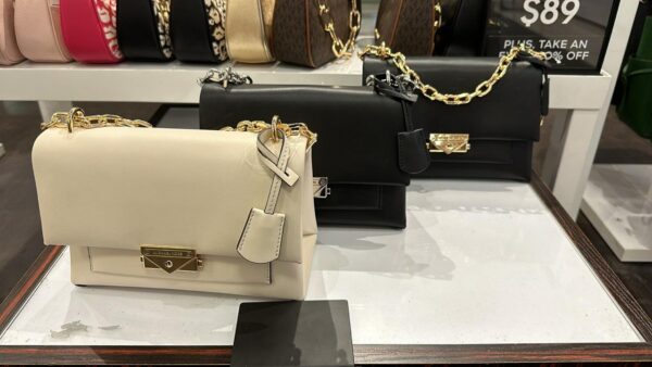 Michael Kors Cece Medium Shoulder Bag (Cream) - Image 3