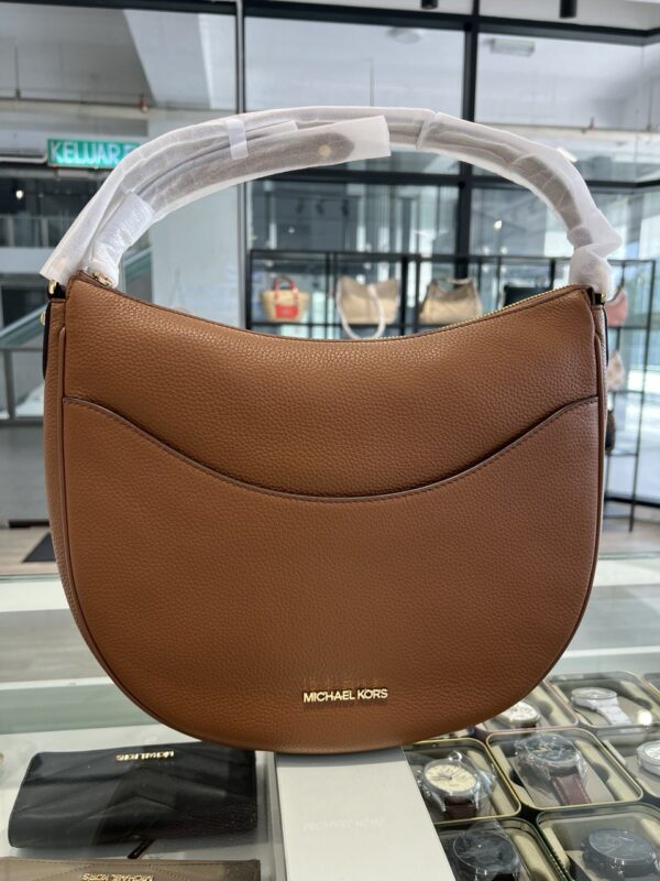 Michael Kors Dover Large Shoulder Bag (Luggage)