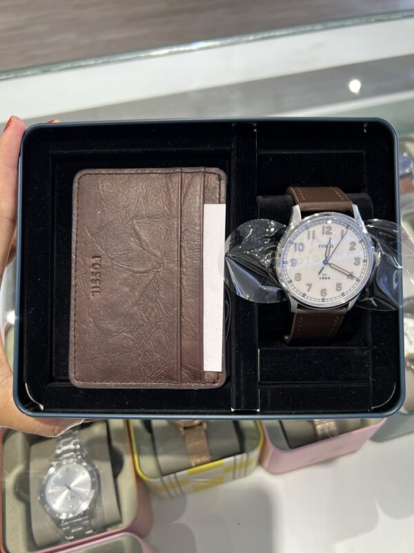 Fossil Dayliner Three-hand Brown Leather Watch And Wallet Set Box Men (fs5959set) - Image 2