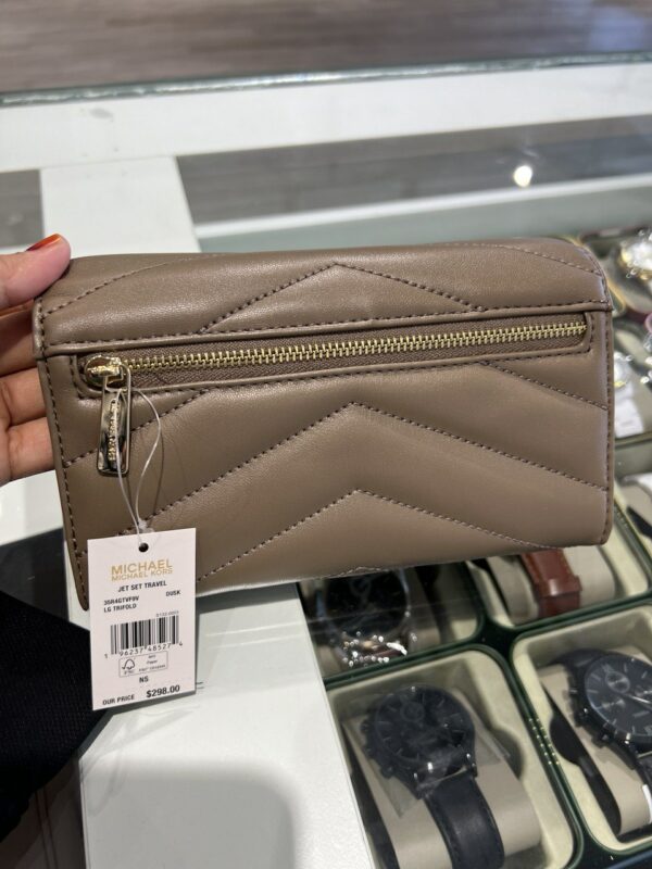 Michael Kors Jet Set Travel Leather Quilted Large Trifold Wallet (Dusk) - Image 2