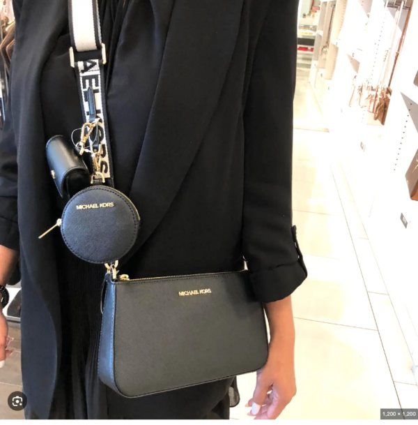 Michael Kors Jet Set Saffiano Leather Crossbody Bag with Case Tech (Black) - Image 4