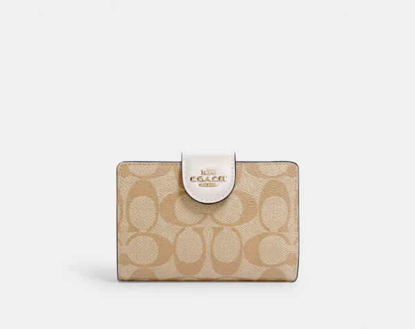 Coach Medium Corner Zip Wallet In Signature (Chalk)