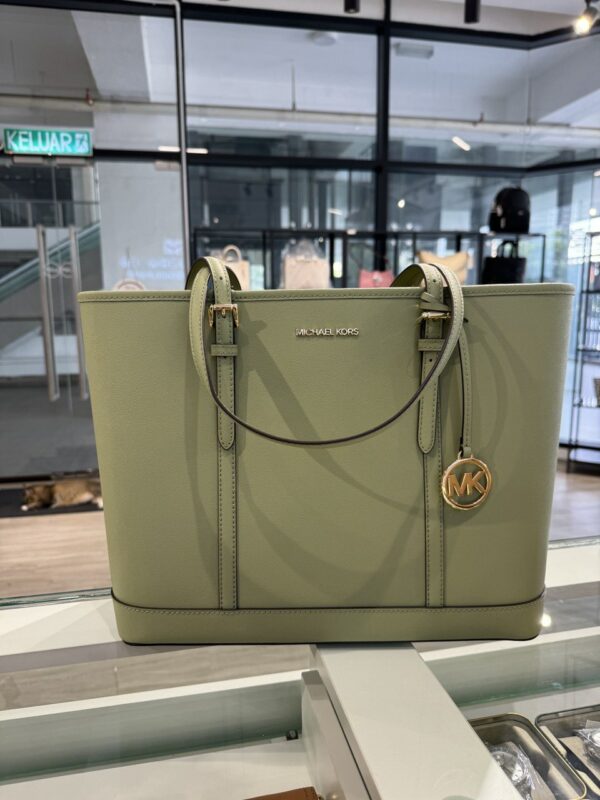 Michael Kors Jet Set Travel Large Top Zip Shoulder Tote (Light sage)