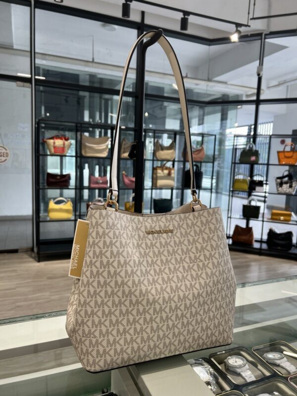 Michael Kors Pratt Bucket Logo Medium Shoulder (Vanilla) - Image 2