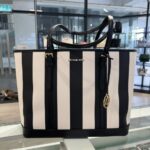 Michael Kors Jet Set Travel Large Top Zip Shoulder Tote (Black Multi)