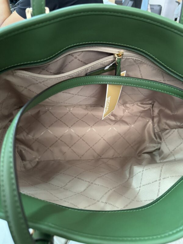 Michael Kors Jet Set Travel Large Top Zip Shoulder Tote (Fern Green Multi) - Image 2