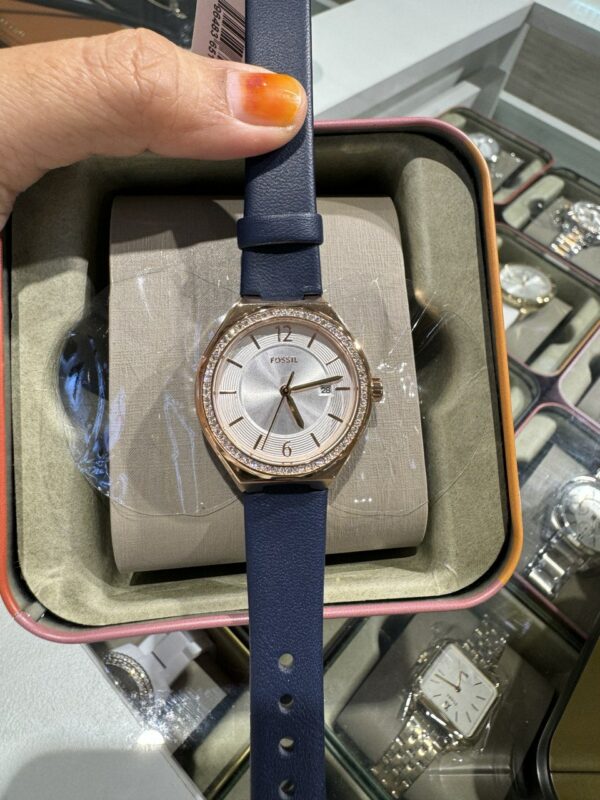 Fossil Eevie Three-Hand Date Navy Leather Watch Women (BQ3956) - Image 4