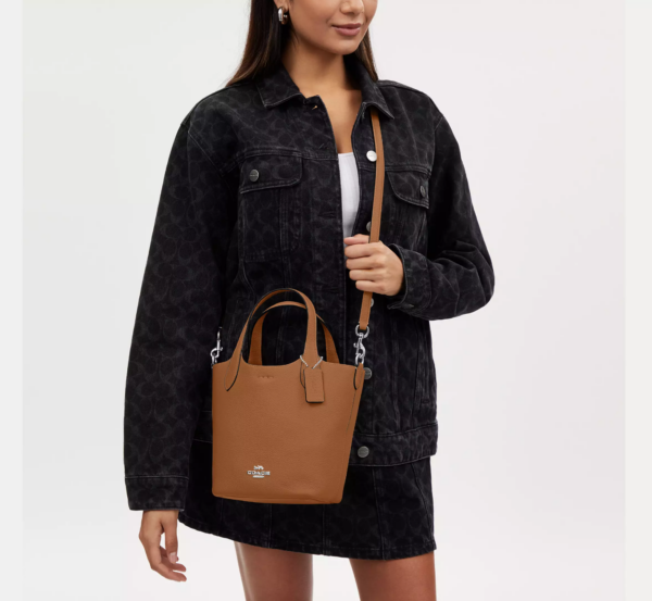 Coach Hanna Bucket Bag (Light Saddle) - Image 3