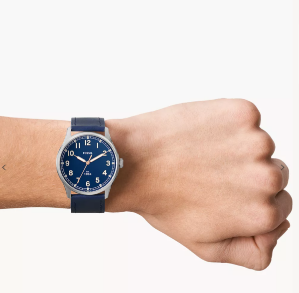 Fossil Dayliner Three-Hand Navy Leather Watch Men (FS5924) - Image 2