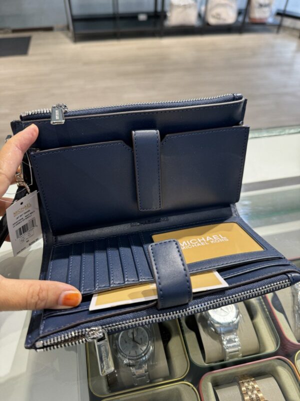 Michael Kors Jet Set Travel Large Double Zip Wallet Wrislet(Navy Multi) - Image 2