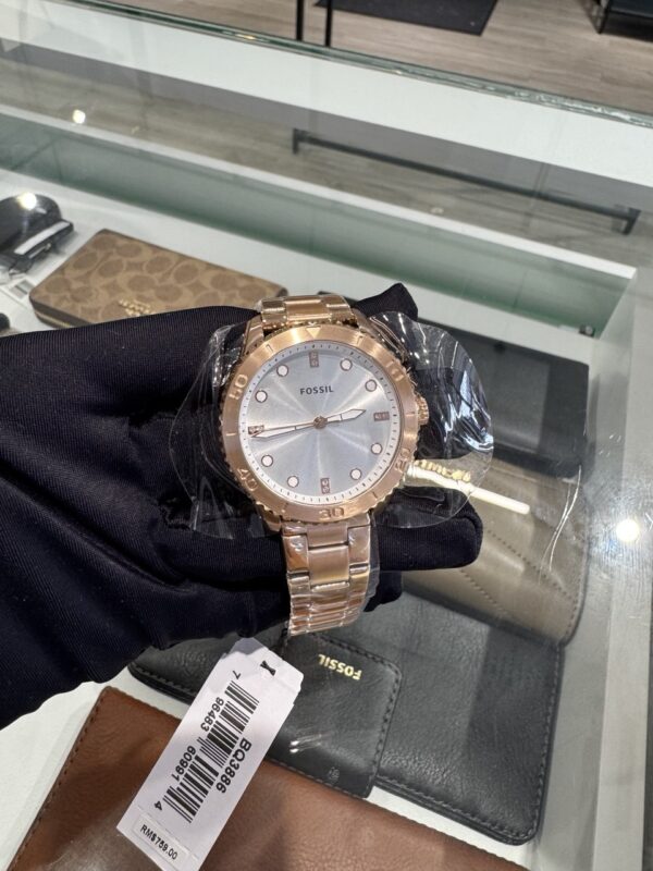 Fossil Dayle Three-Hand Rose Gold-Tone Stainless Steel Women Watch BQ3886 - Image 4