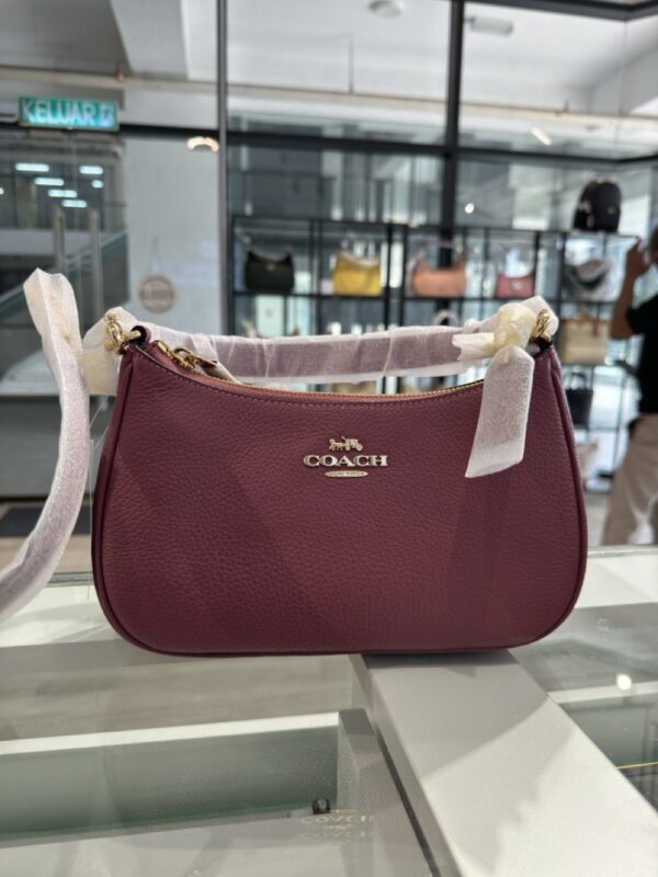 Coach Teri Shoulder Bag (Raspberry)