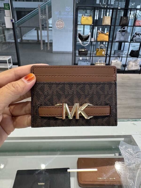 Michael Kors Reed Large Logo Card Case (Brown)