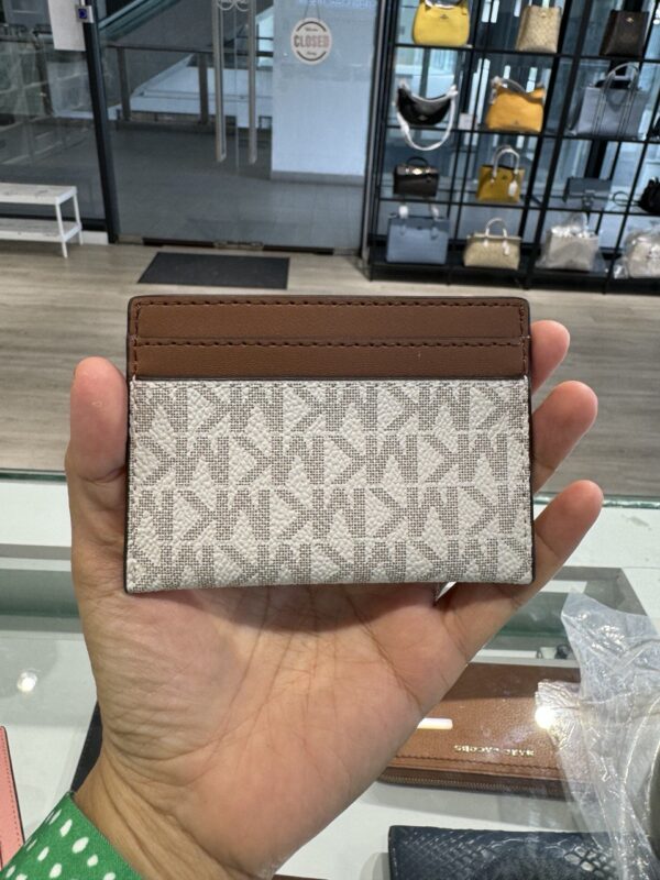 Michael Kors Reed Large Logo Card Case (Vanilla) - Image 3
