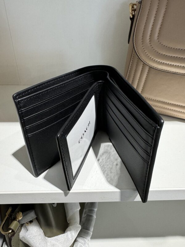 Coach Compact Id 3 in 1 Wallet In Signature Canvas (Charcoal) - Image 3