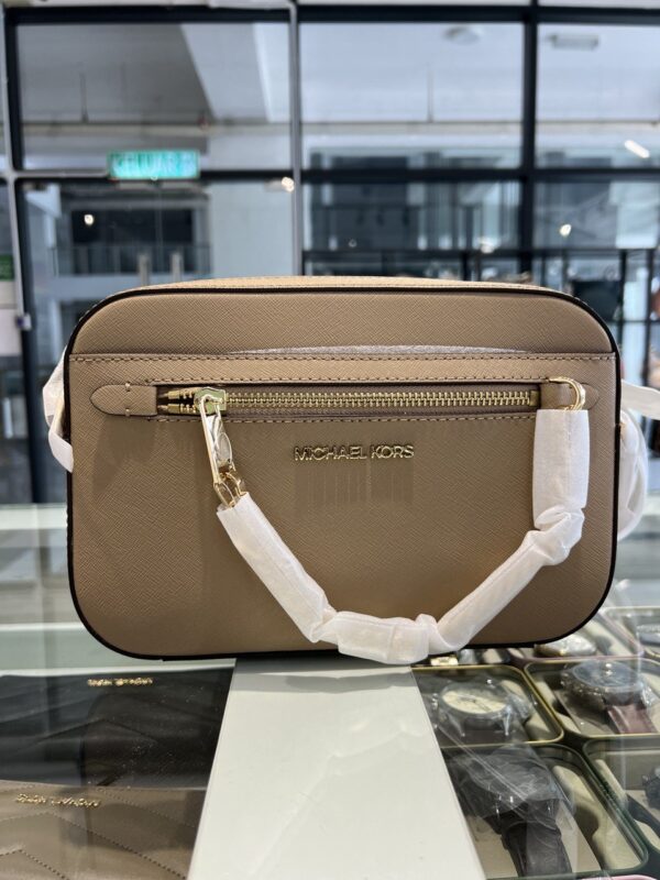 Michael Kors Jet Set Large Saffiano Leather Crossbody Bag (Camel/RSKF) - Image 3