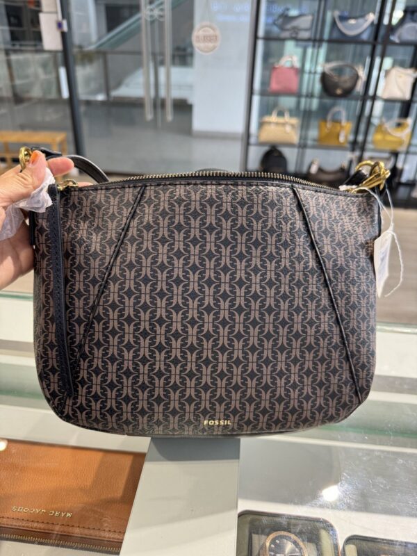 Fossil Skylar Crossbody (Black Stripe/RSKF) - Image 3