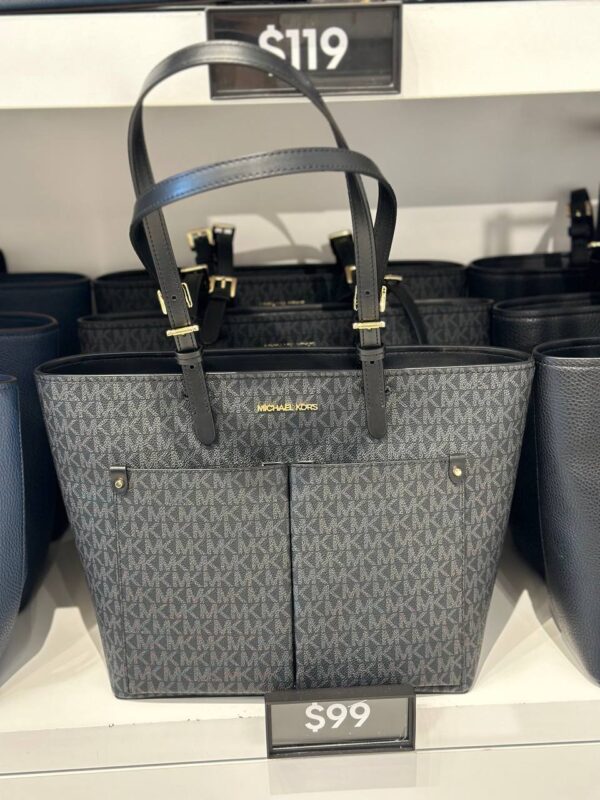 [Pre Order]- Michael Kors Jet Set Medium Logo Pocket Tote Bag (Black) - Image 4