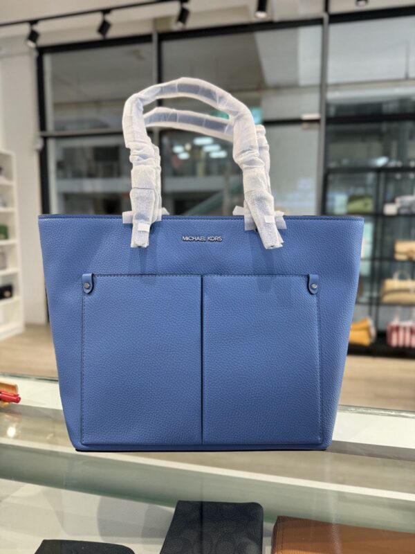 Michael Kors Jet Set Travel Medium Pocket Tote (South Pacific)