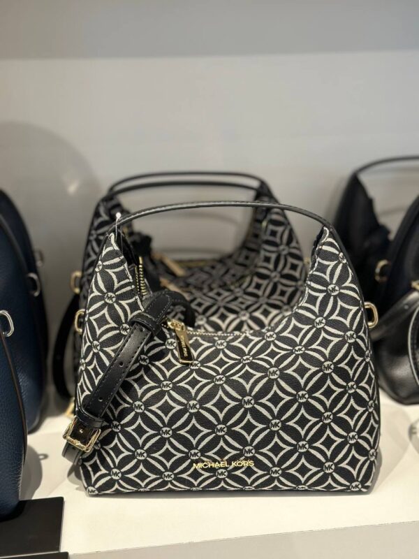 Pre Order-Michael Kors Ember Small Messenger (Black Noir)