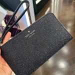 Pre Order-Kate Spade Lucy Glitter Medium L-Zip Wristlet (Black)