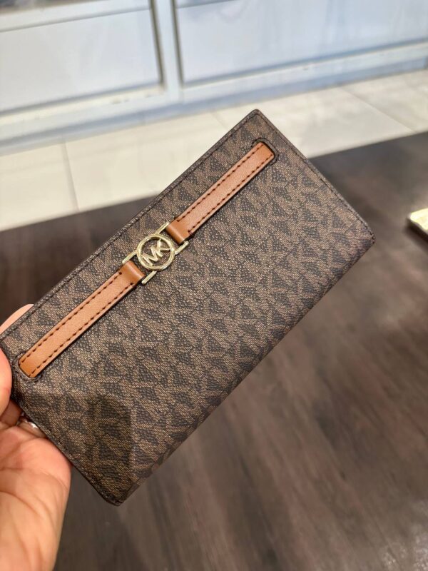 Michael Kors Reed Large Snap Wallet (Brown)