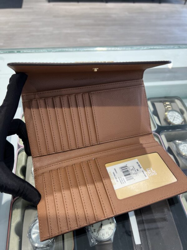 [Pre-Order] - Michael Kors Jet Set Travel Large Trifold Wallet (Luggage) - Image 3
