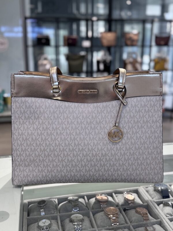 Michael Kors Jet Set Travel Large Signature Logo Pocket Tote Bag (Pale Gold)