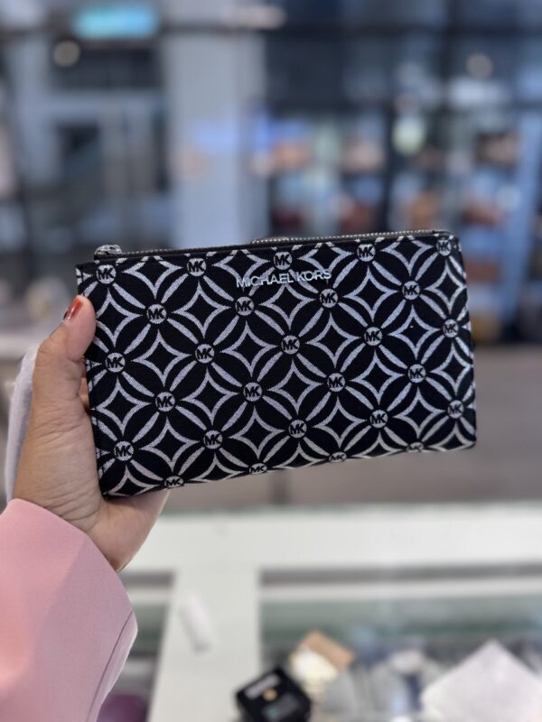 Michael Kors Jet Set Metallic Logo Jacquard Wristlet Wallet (Black) SPECIAL HARI RAYA - Image 4