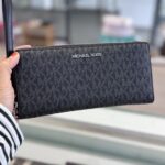 Michael Kors Jet Set Travel Large Logo Continental Wristlet Wallet (Black)
