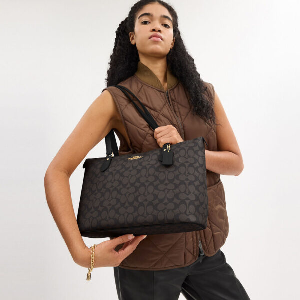 Coach Gallery Tote Bag In Signature Canvas (Walnut Black) - Image 2