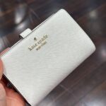 [Pre Order]- Kate Spade Madison Medium Bifold Wallet (Cream)