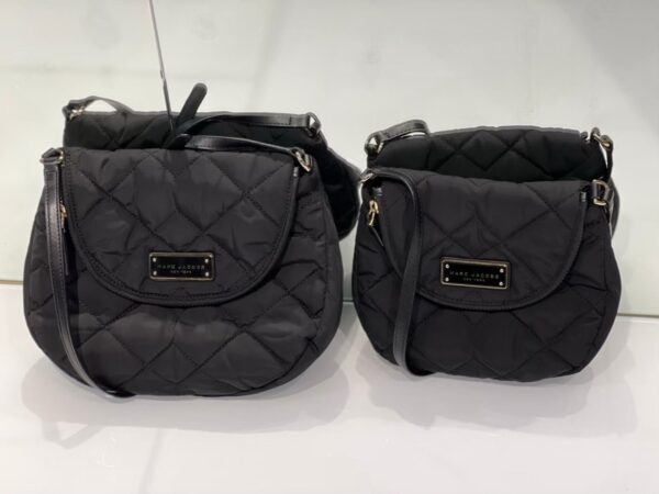 Marc Jacobs Preppy Quilted Nylon Large Messenger Bag (Black) - Image 2