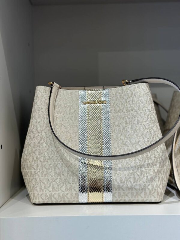 Michael Kors Pratt Medium Signature Logo and Metallic Shoulder Bag (Pale Gold) - Image 4