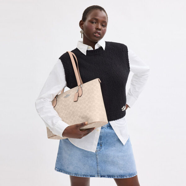 Coach Gallery Tote Bag In Signature Canvas (Sand Taupe) - Image 3