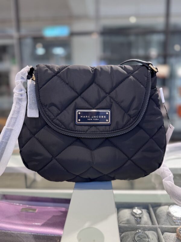 Marc Jacobs Preppy Quilted Nylon Large Messenger Bag (Black)