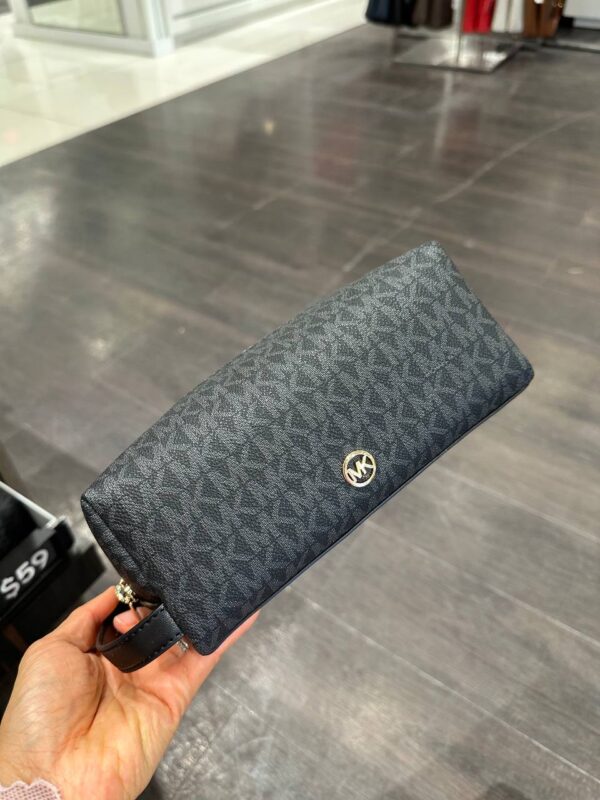 [Pre Order]- Michael Kors Medium Travel Case (Black)