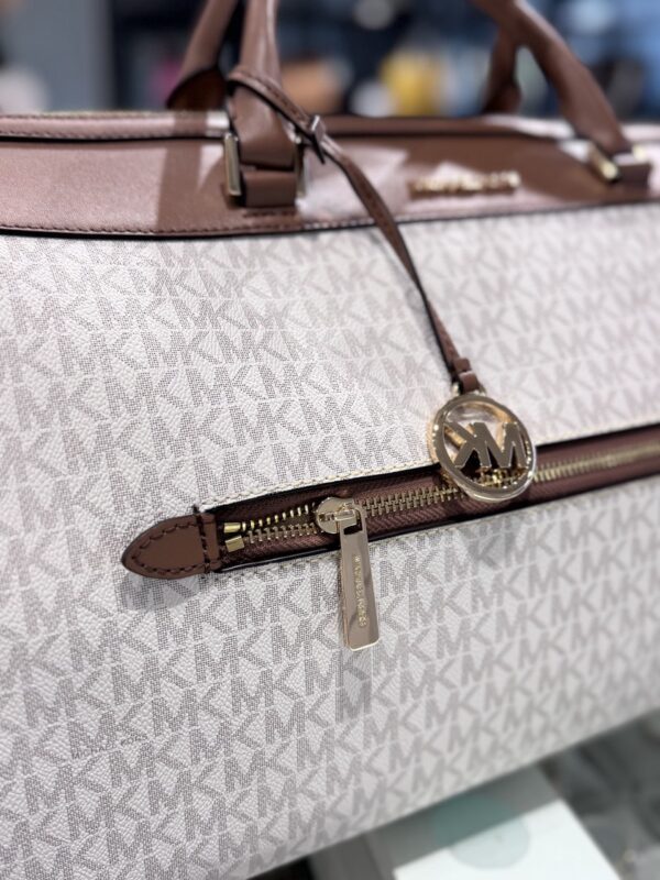 Michael Kors Jet Set Travel Extra-Large Signature Logo Duffel Bag (Vanilla Brown) - Image 5