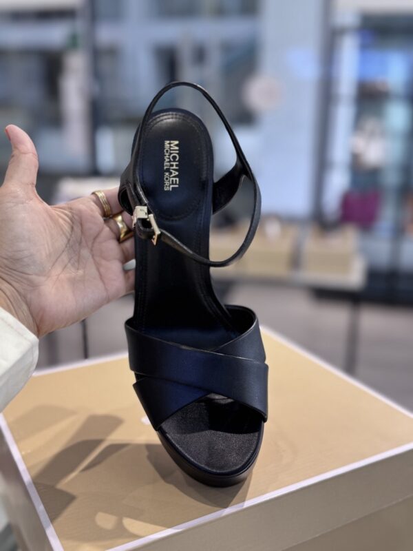 Michael Kors Leona Platform Leather (Black) Size US9 BEST DEAL - Image 2