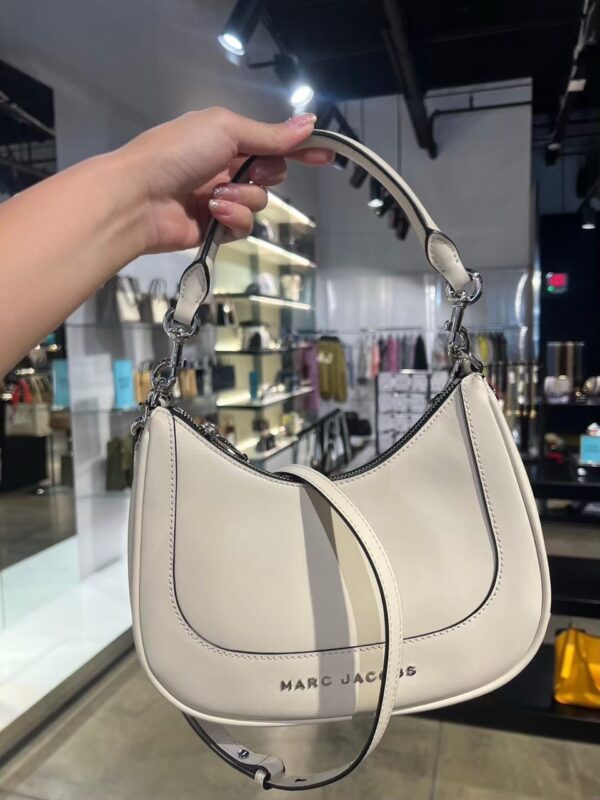 Marc Jacobs Small Hobo Leather Bag (Marshmallow)