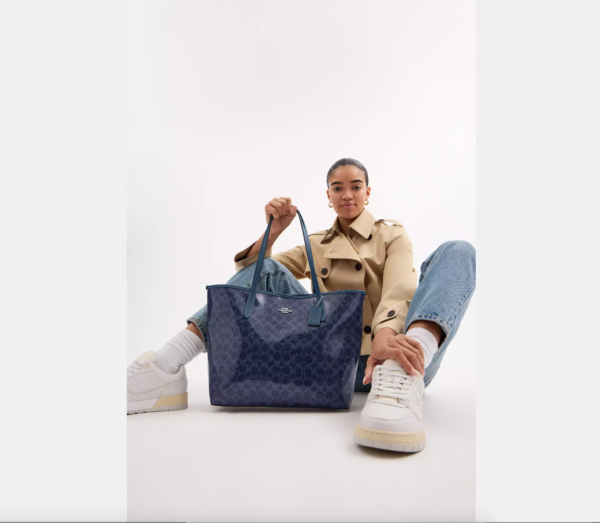 [Pre Order]- Coach City Tote Bag In Signature Canvas (Dark Denim) - Image 3