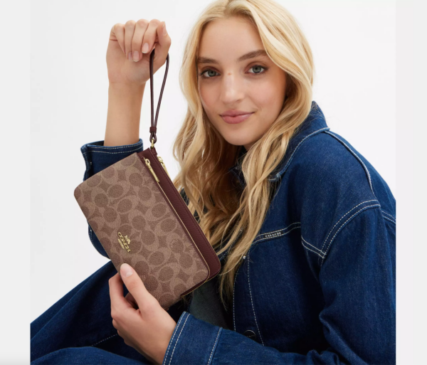 [Pre Order]- Coach Double Zip Wallet Wristlet (Tan Brown) - Image 3