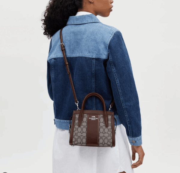Coach Andrea Carryall Bag In Signature Jacquard (Maple) - Image 3
